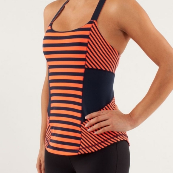 LULULEMON Work It Out Tank size 4 - Picture 5 of 17